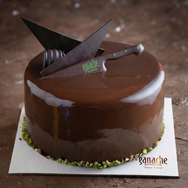 Çikolatalı Fıstıklı Pasta