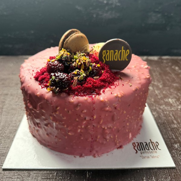 Akışkan Rose Pasta