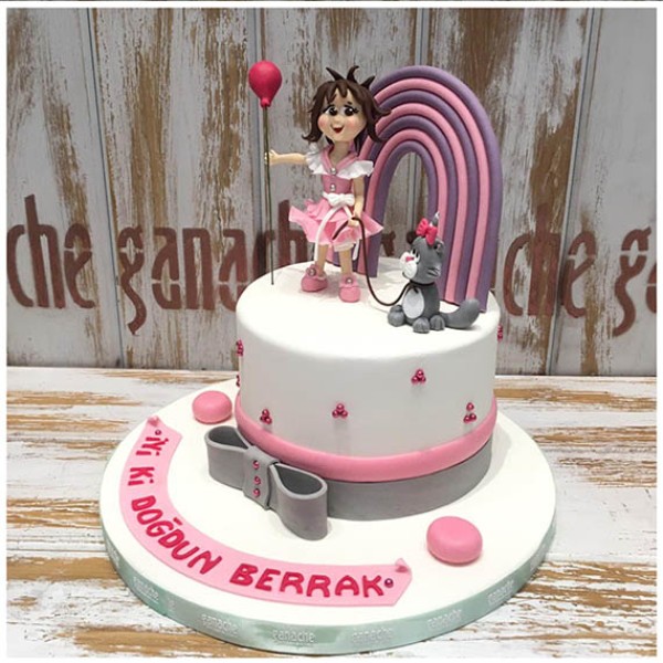 Şirin Kız ve Kedisi